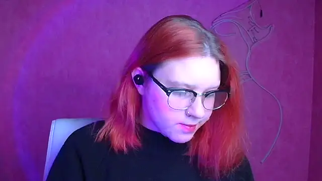 ScarletVixen  online show from October 8, 8:42 pm
