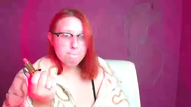 ScarletVixen  online show from September 18, 11:35 am