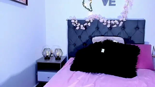 SagiraBelle online show from January 9, 4:58 pm