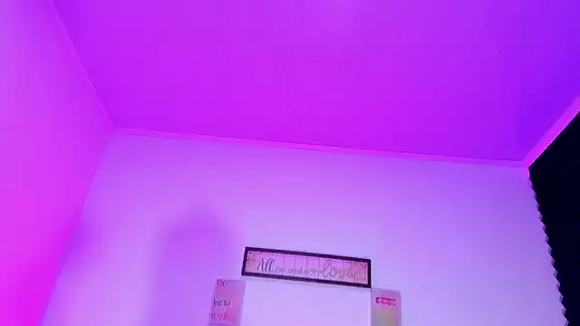 SagiraBelle online show from February 16, 5:44 pm