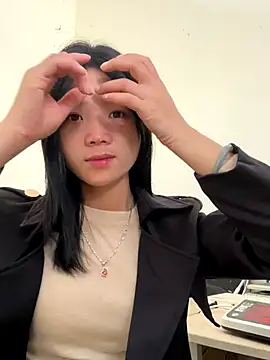 thaoyeuuu online show from October 3, 2:15 am