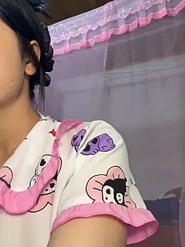 thaoyeuuu online show from October 15, 12:24 pm