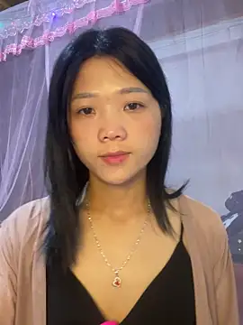 thaoyeuuu online show from September 27, 4:18 am