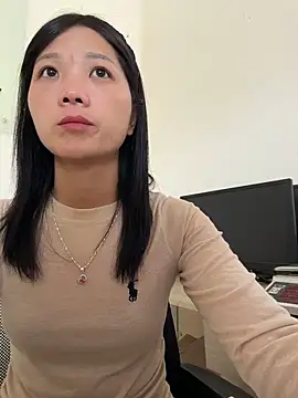 thaoyeuuu online show from October 22, 5:07 am