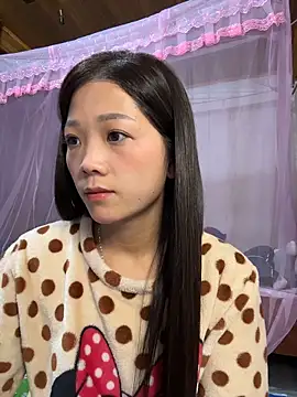 thaoyeuuu online show from November 13, 5:44 am