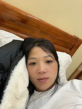 thaoyeuuu online show from November 1, 4:52 am