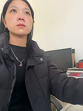 thaoyeuuu online show from October 27, 2:34 am