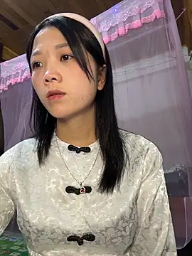 thaoyeuuu online show from October 25, 3:06 am