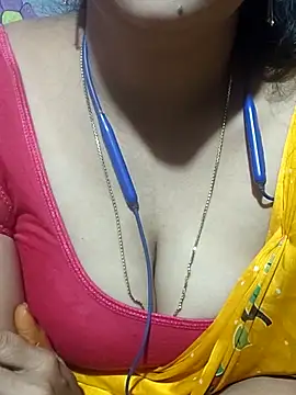 Snapshot of telugu-juliet chatting on November 26, 4:45 am telugu-juliet online show from November 26, 4:45 am