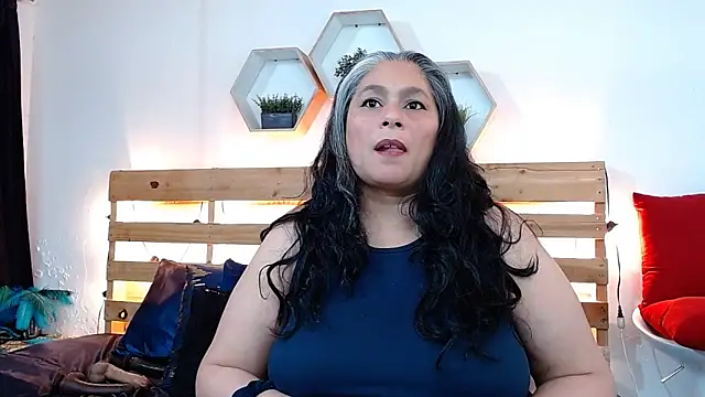 Snapshot of sheila_reeves2772 chatting on November 26, 4:07 pm sheila reeves2772 online show from November 26, 4:07 pm