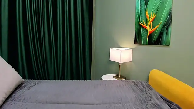 EllenLamb online show from February 5, 8:10 am