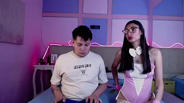 Ethan N Abby online show from September 15, 8:53 pm