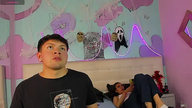 Ethan N Abby online show from October 23, 3:27 am