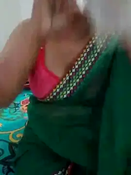 Snapshot of angel_tisha07 chatting on October 28, 12:11 am angel tisha07 online show from October 28, 12:11 am