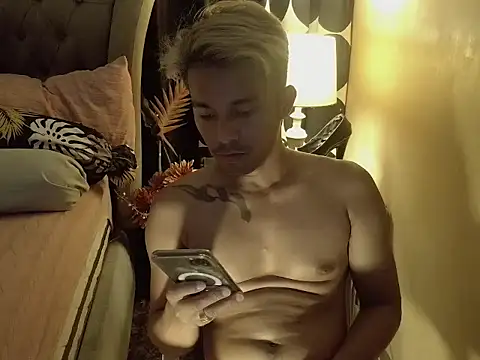 AsianHorseCockOwen online show from November 19, 6:13 am