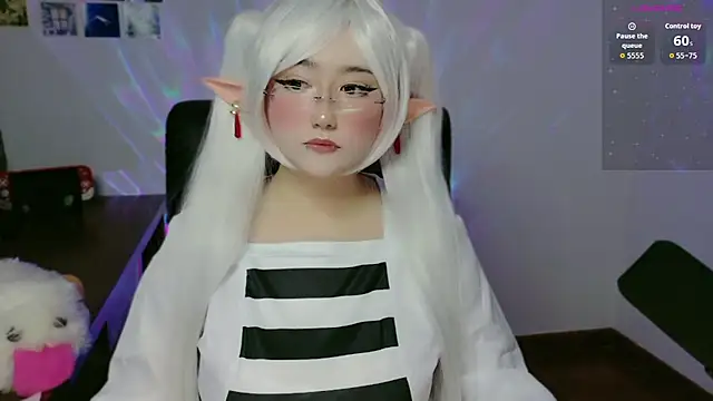 Snapshot of Livelle69 chatting on November 21, 3:05 am Livelle69 online show from November 21, 3:05 am