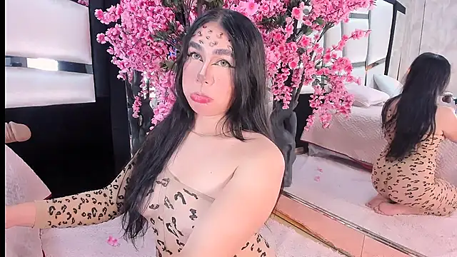 TessaCooper1 online show from April 24, 8:22 pm