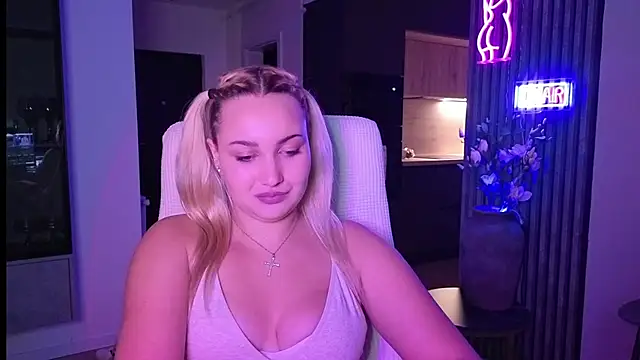 Snapshot of adrelaxina chatting on October 27, 10:22 pm adrelaxina online show from October 27, 10:22 pm