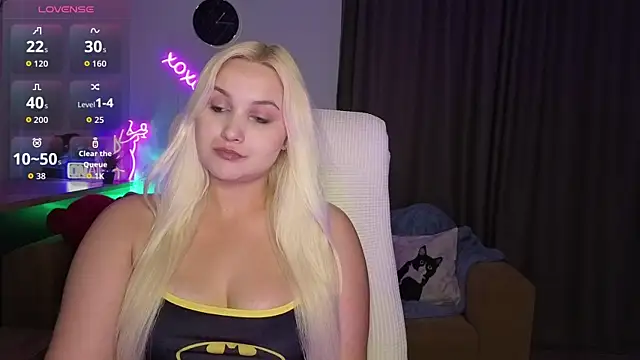 Snapshot of adrelaxina chatting on June 21, 6:14 pm adrelaxina online show from June 21, 6:14 pm