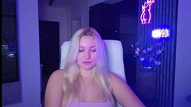 Snapshot of adrelaxina chatting on October 21, 11:04 pm adrelaxina online show from October 21, 11:04 pm