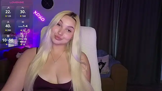 Snapshot of adrelaxina chatting on June 12, 9:51 am adrelaxina online show from June 12, 9:51 am