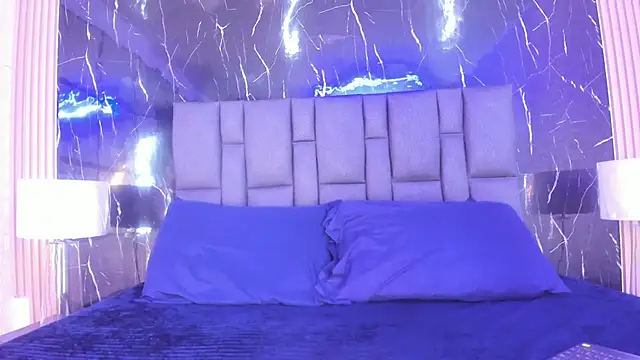 BustyGlow online show from February 11, 10:04 am