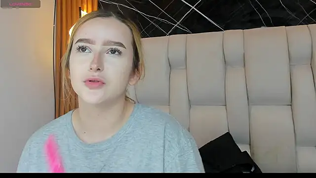 kristal joi dl online show from November 12, 12:42 pm