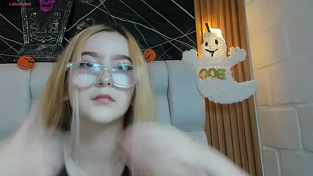 kristal joi dl online show from November 2, 2:33 pm