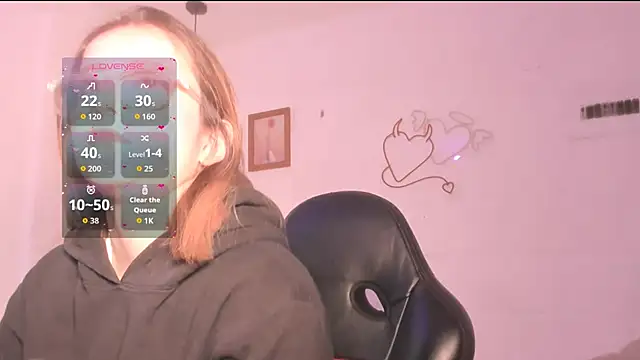 kristal joi dl online show from October 5, 1:24 pm