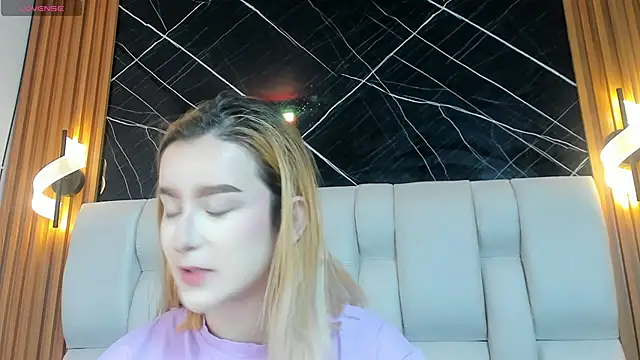 kristal joi dl online show from November 6, 12:42 pm