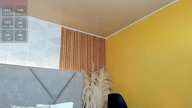 Snapshot of Brunnette_Sensation chatting on November 18, 6:22 pm Brunnette Sensation online show from November 18, 6:22 pm