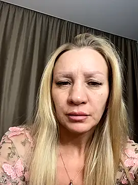 Snapshot of Bellissa_ chatting on November 10, 1:05 pm Bellissa online show from November 10, 1:05 pm