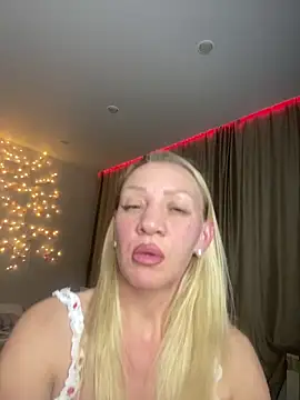 Bellissa  online show from February 2, 2:05 pm