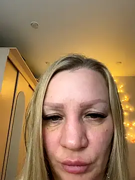 Snapshot of Bellissa_ chatting on October 30, 2:25 pm Bellissa online show from October 30, 2:25 pm