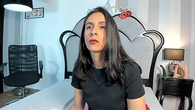 MiaAmore  online show from July 4, 7:07 pm