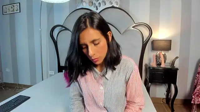 MiaAmore  online show from February 14, 7:03 pm