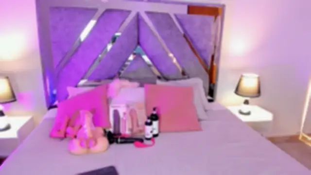 Snapshot of emy_williams chatting on July 15, 6:59 pm emy williams online show from July 15, 6:59 pm