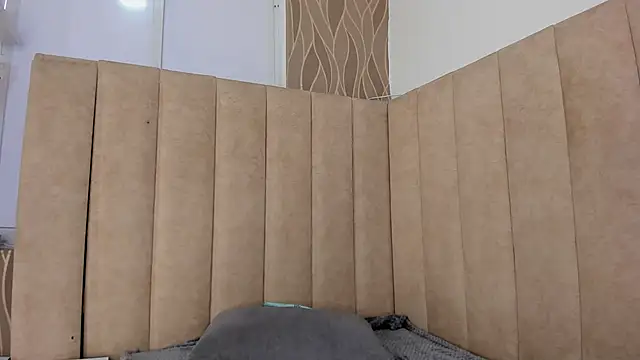 abby swith41 online show from December 18, 1:04 pm