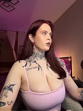 Mariiiiiway online show from March 26, 3:32 pm