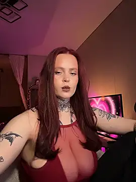 Mariiiiiway online show from March 4, 7:10 pm