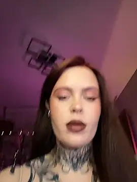 Mariiiiiway online show from April 11, 8:23 pm