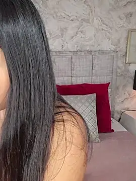 ashleythompson2025 online show from February 9, 11:41 am