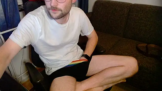 Snapshot of ChefDeLust chatting on November 4, 6:11 pm ChefDeLust online show from November 4, 6:11 pm