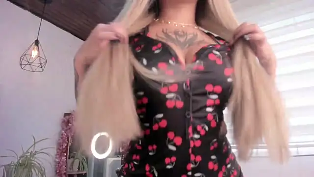 Mia zafir online show from April 27, 8:29 pm