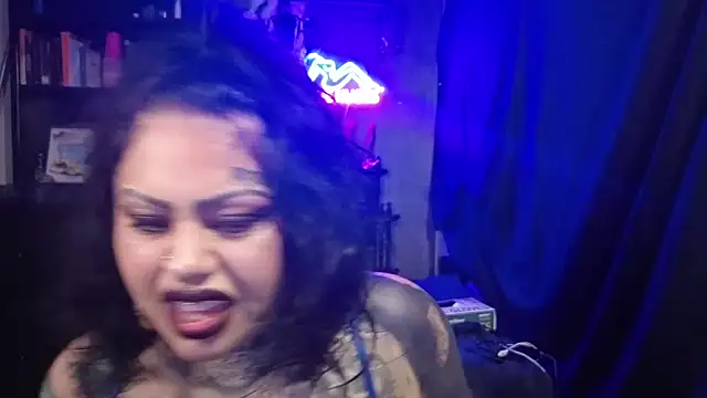 chicanachic13 online show from March 20, 5:30 am