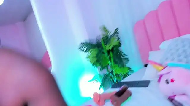 lia queen18 online show from November 15, 11:25 am