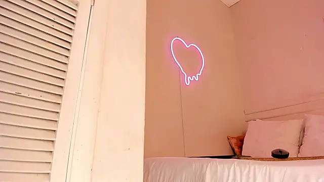  aleja x online show from September 20, 11:37 am