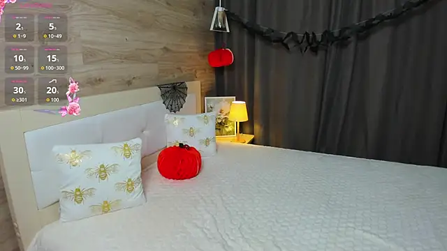 Babyy Lynaa online show from October 30, 6:44 am