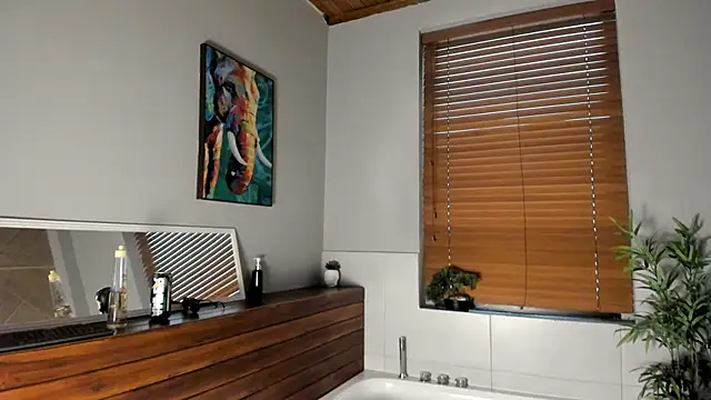 AustinJones  online show from November 12, 7:18 pm