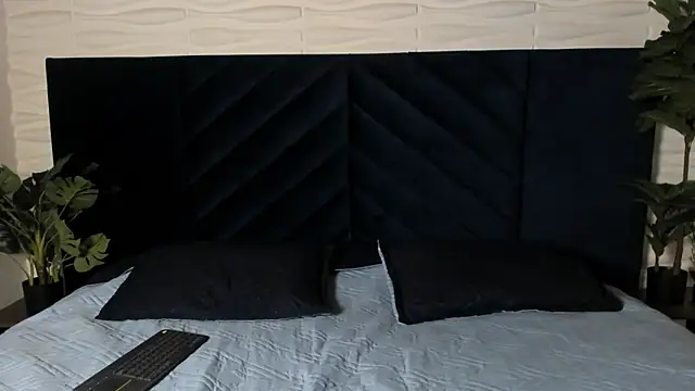 AustinJones  online show from November 9, 6:34 pm